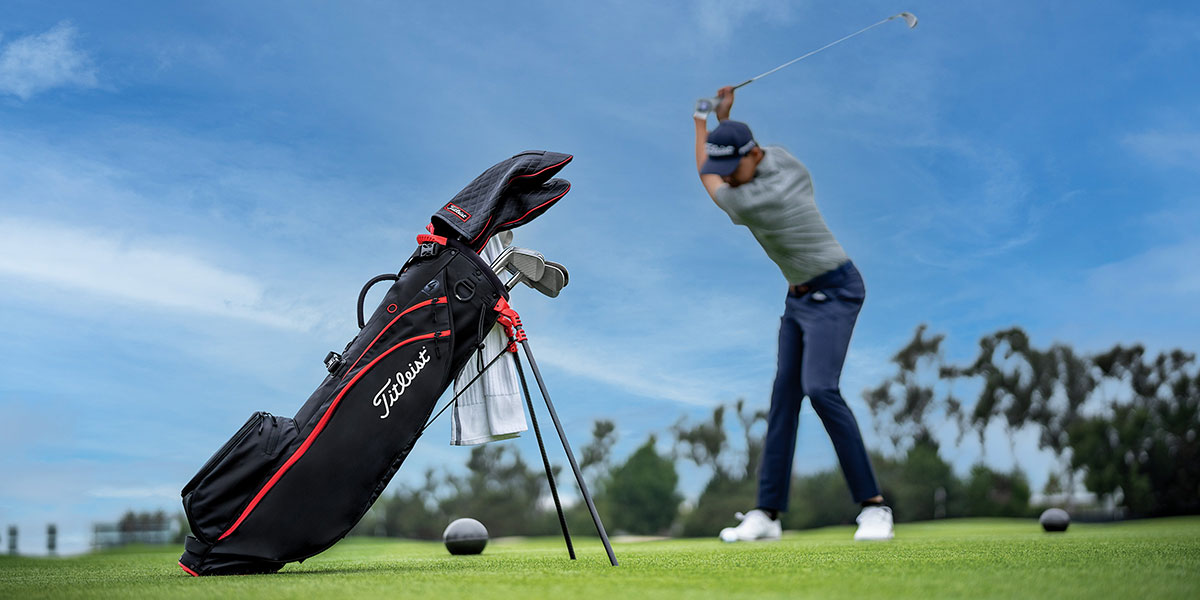 Golf Bags EXCELLENCE IN QUALITY. SMART IN FUNCTION.