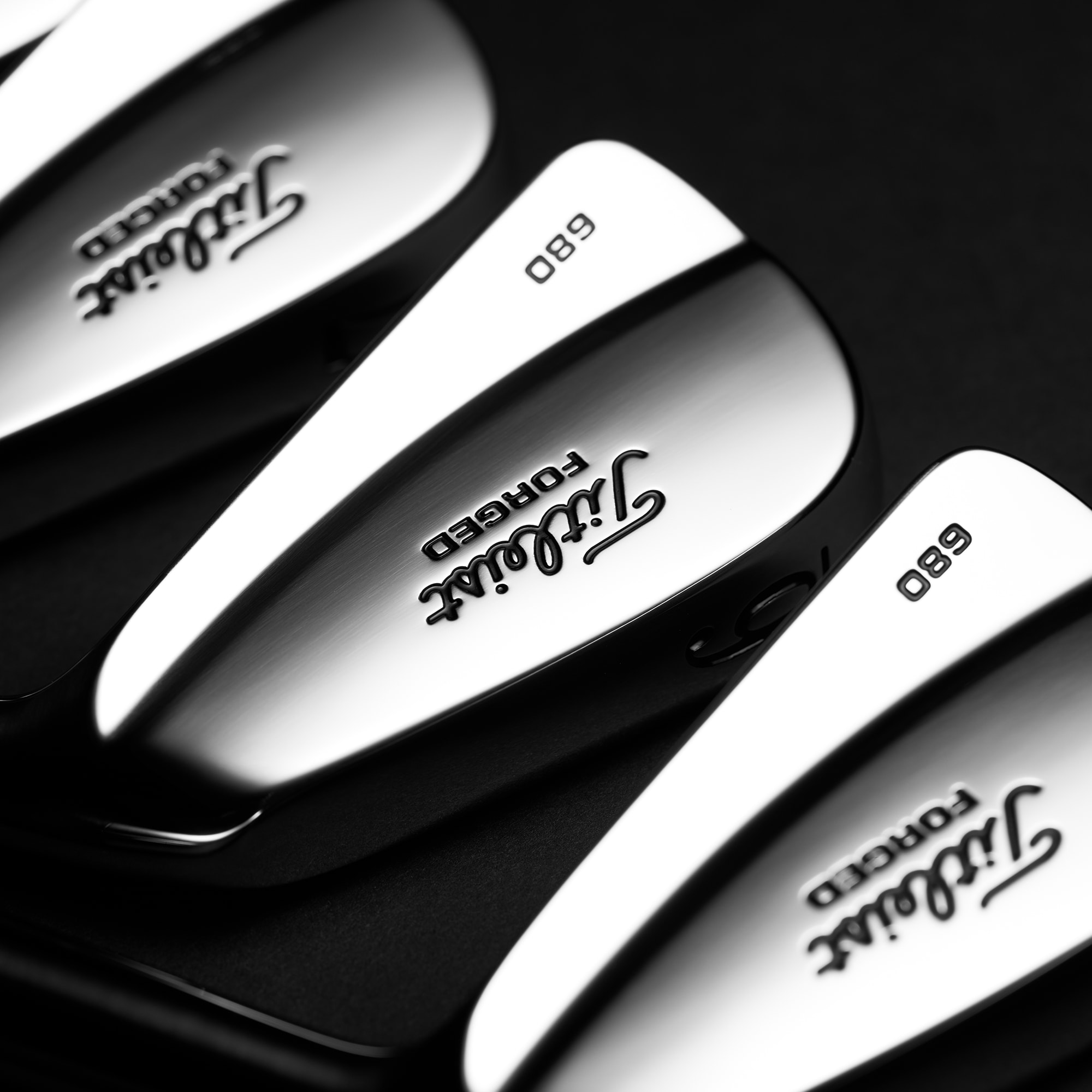 タイトリスト 680 FORGED #3-PW 8本 ダイナミックゴールド