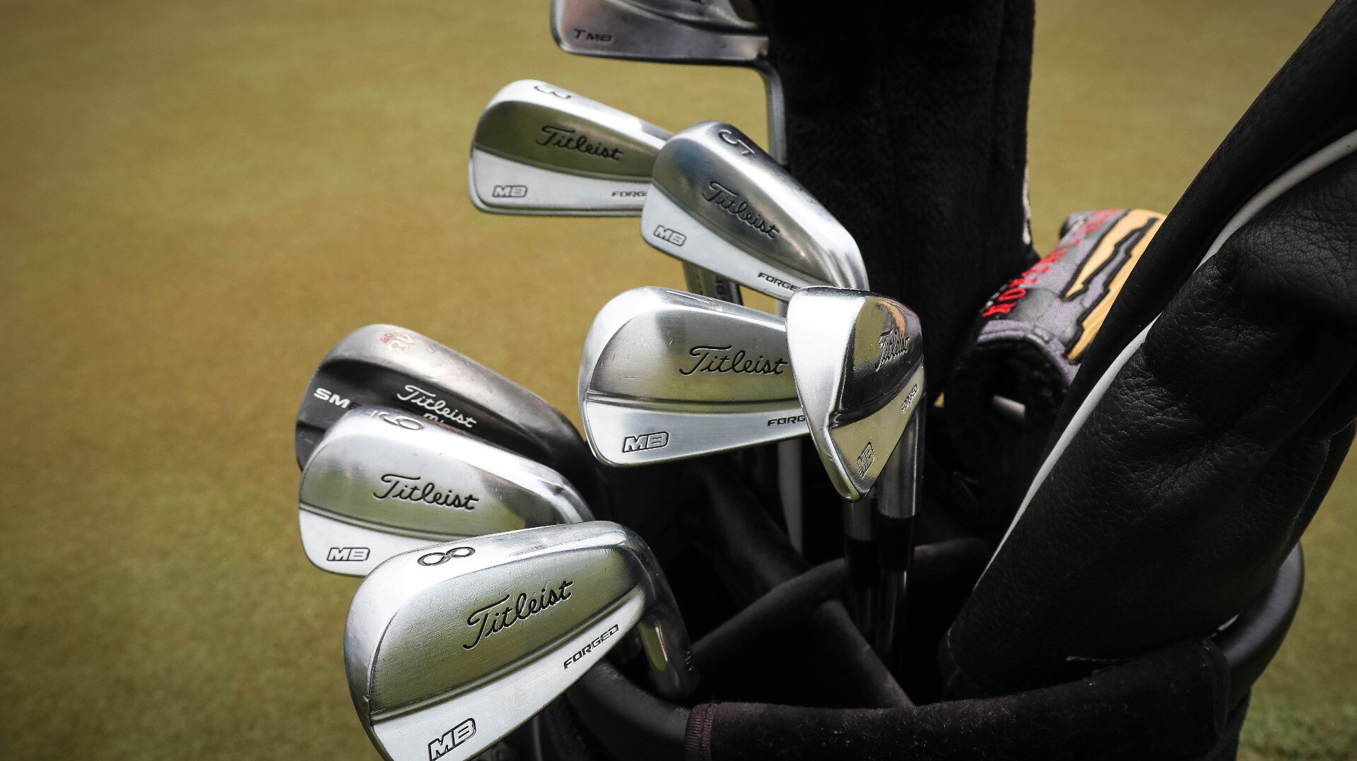 Let's zoom in on Jimmy'ss bag of 716 MB ir...